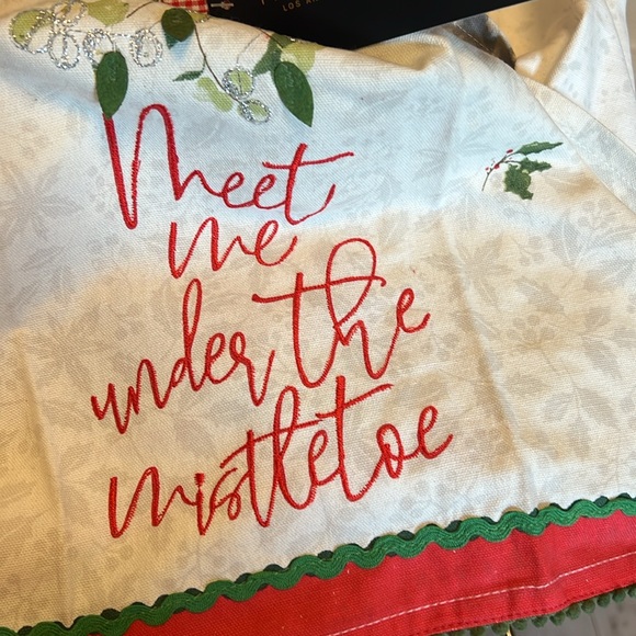 3 Christmas Kitchen Towels, Set of 3,  Mistletoe, NWT - Picture 10 of 10